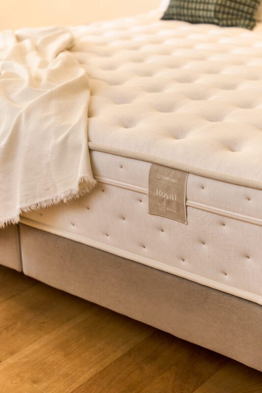 ROYAL9 2024.06.03 Sonpura Hogar Royal 180 5769 Esencia Grafica edit v2