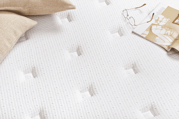 Colchón Sonpura Prisma (Muelle Ensacado+Visco) 6 detalle del acolchado del colchón Prisma de Sonpura