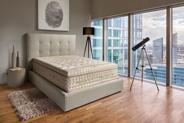 Cama Zoco con canapé Tropic de Astral NATURE BEDS y Colchón con Topper Almaz de Auriga